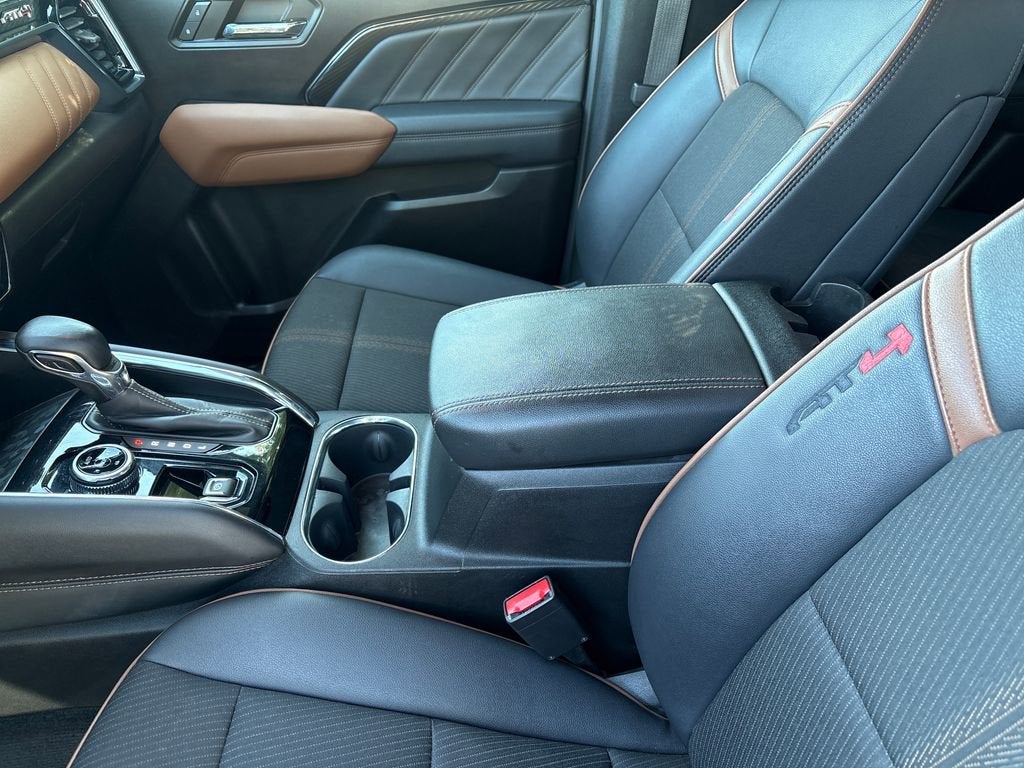 2024 GMC Canyon AT4