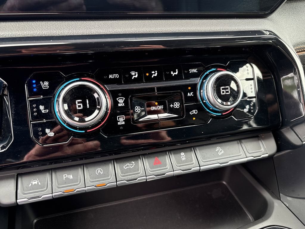 2025 GMC Sierra 1500 AT4