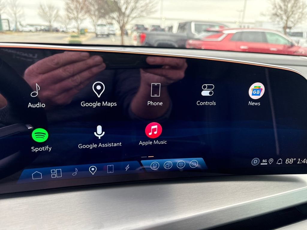 2026 Cadillac VISTIQ Luxury