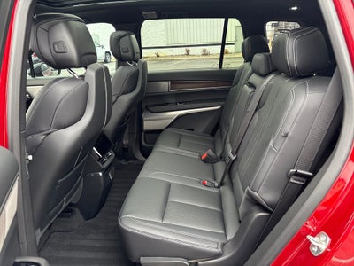 2026 Cadillac VISTIQ Luxury