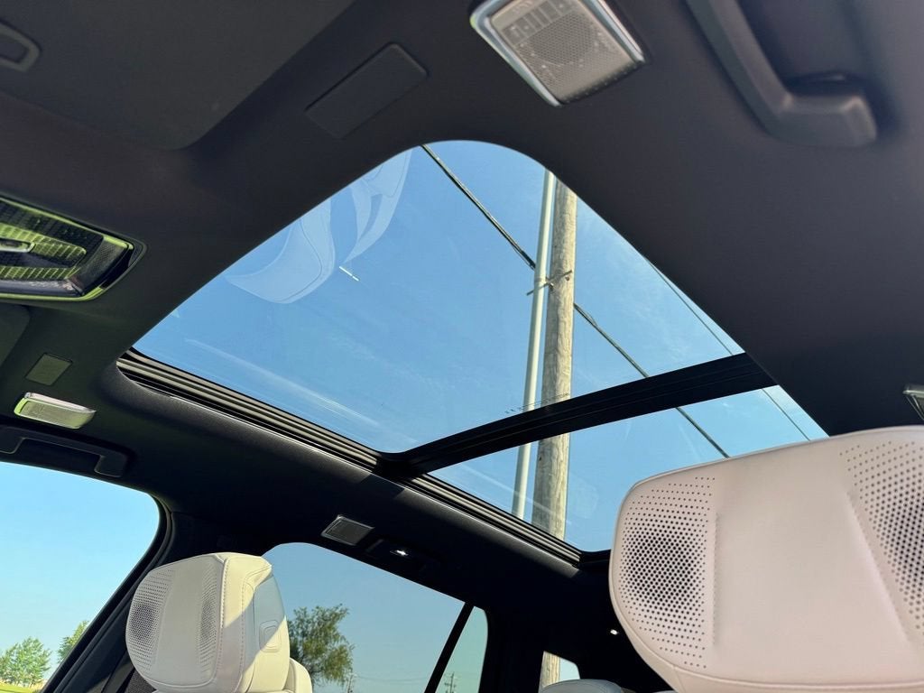 2027 Cadillac VISTIQ Sport