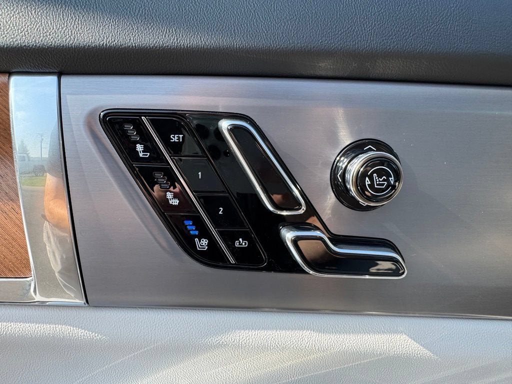 2027 Cadillac VISTIQ Sport