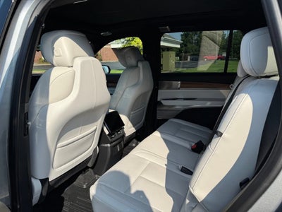 2027 Cadillac VISTIQ Sport