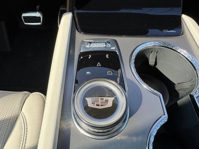 2027 Cadillac VISTIQ Sport