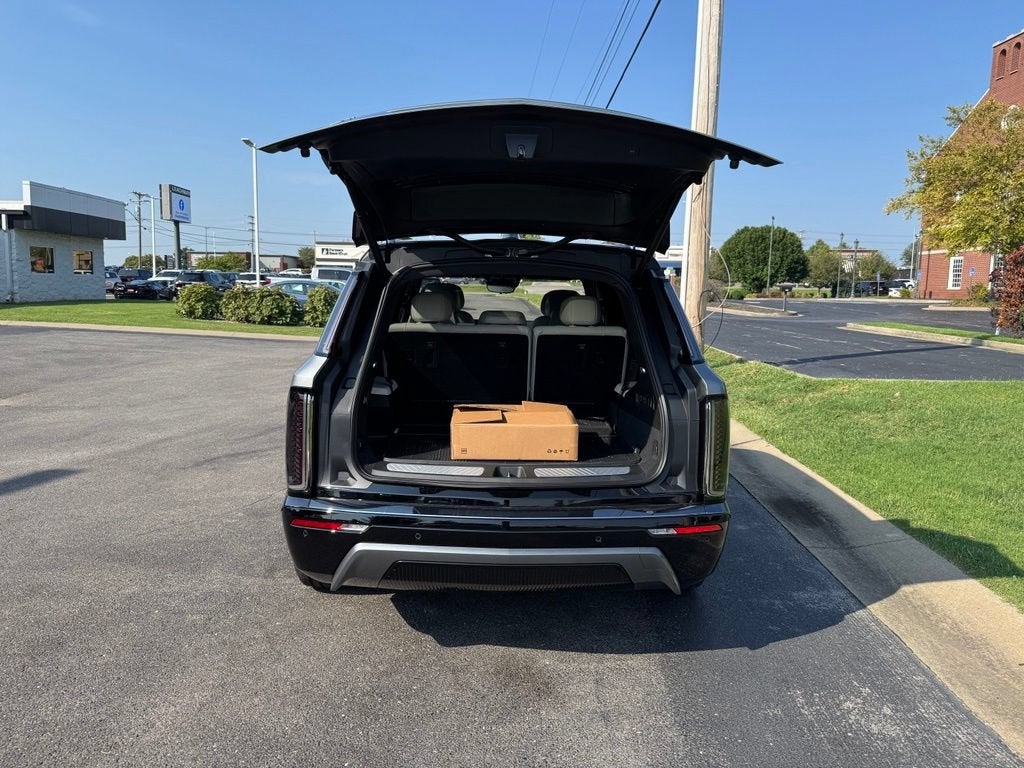 2027 Cadillac VISTIQ Sport