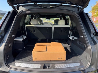 2027 Cadillac VISTIQ Sport