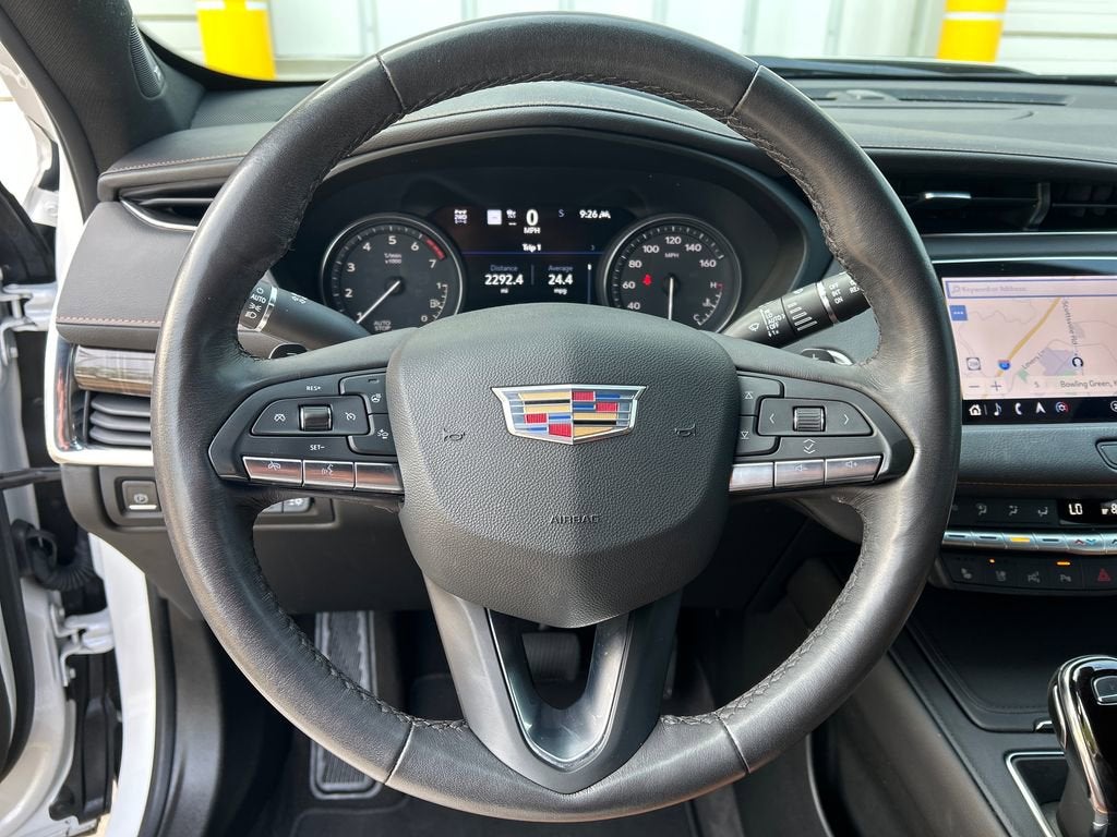 2023 Cadillac XT4 Premium Luxury