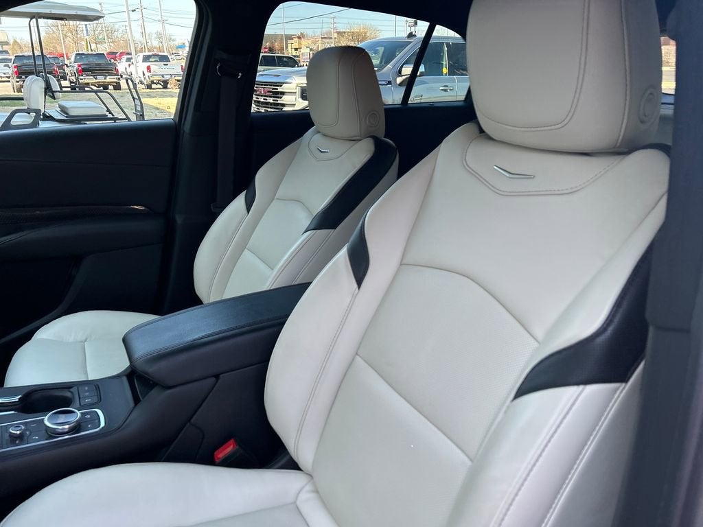 2023 Cadillac XT4 Sport