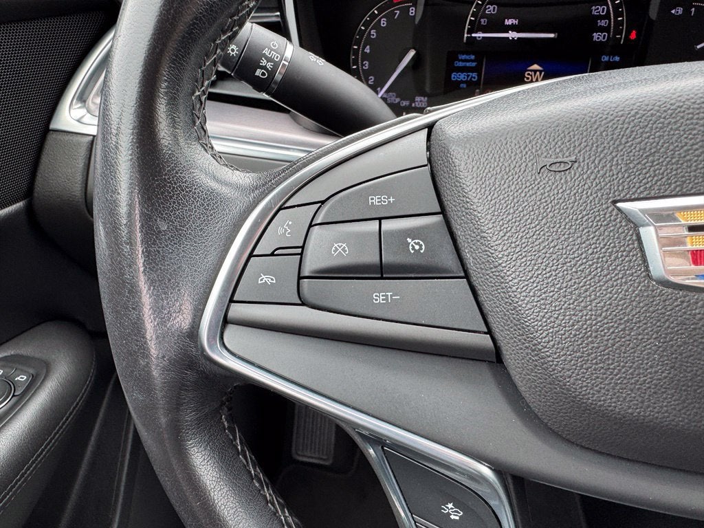 2018 Cadillac XT5 Luxury FWD