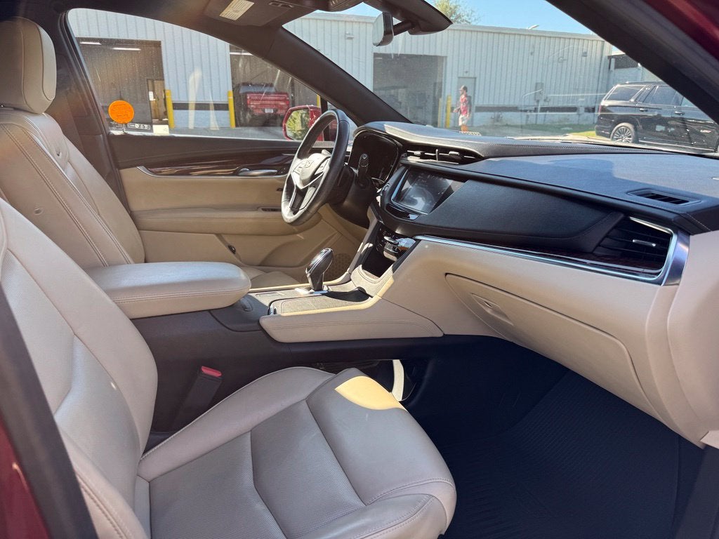 2018 Cadillac XT5 Luxury FWD
