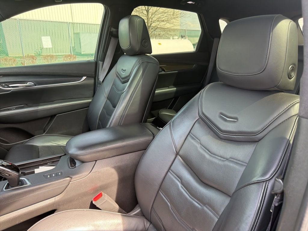 2017 Cadillac XT5 Platinum AWD