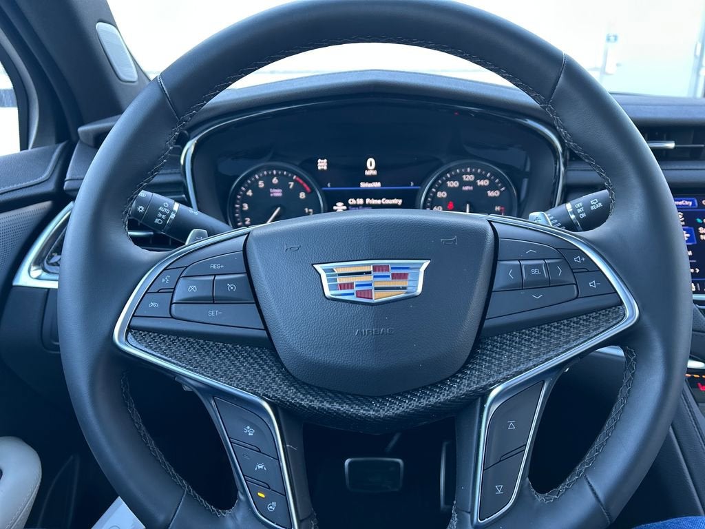 2025 Cadillac XT5 Sport
