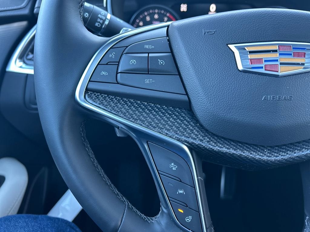 2025 Cadillac XT5 Sport