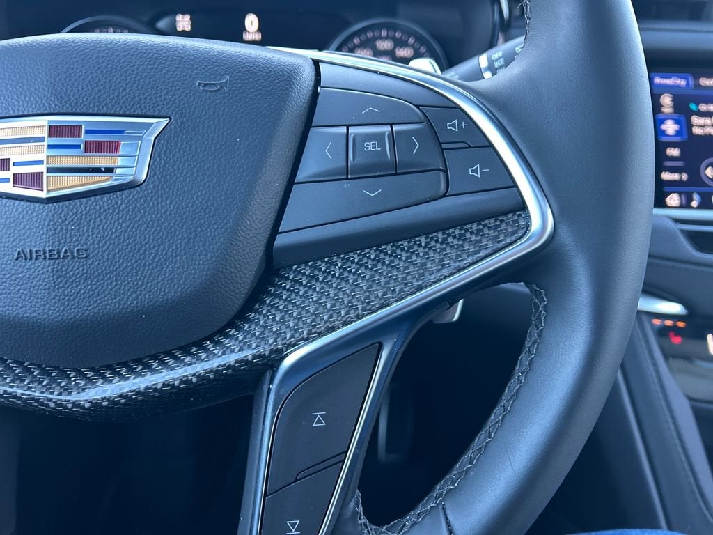 2025 Cadillac XT5 Sport