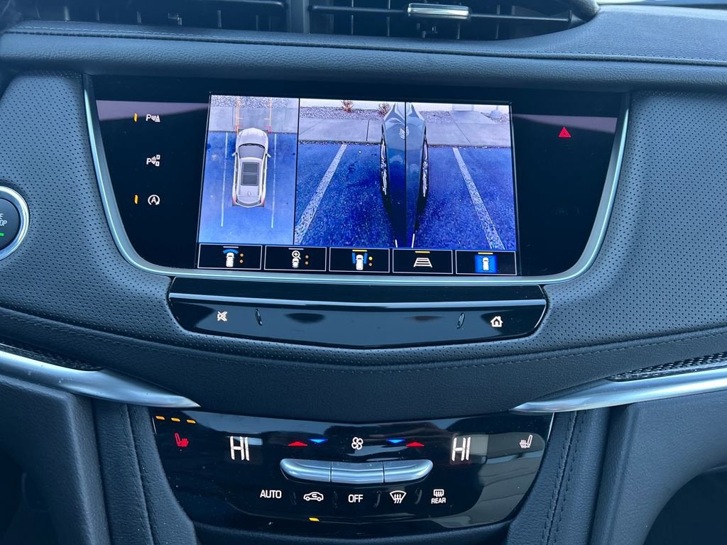 2025 Cadillac XT5 Sport