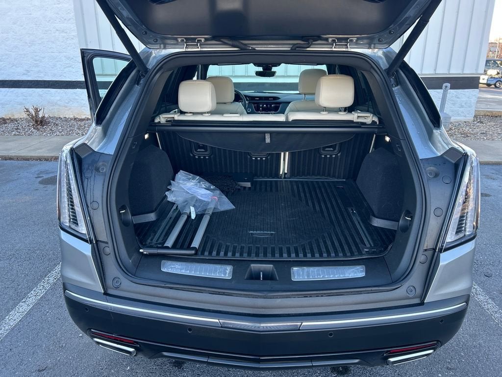 2025 Cadillac XT5 Sport