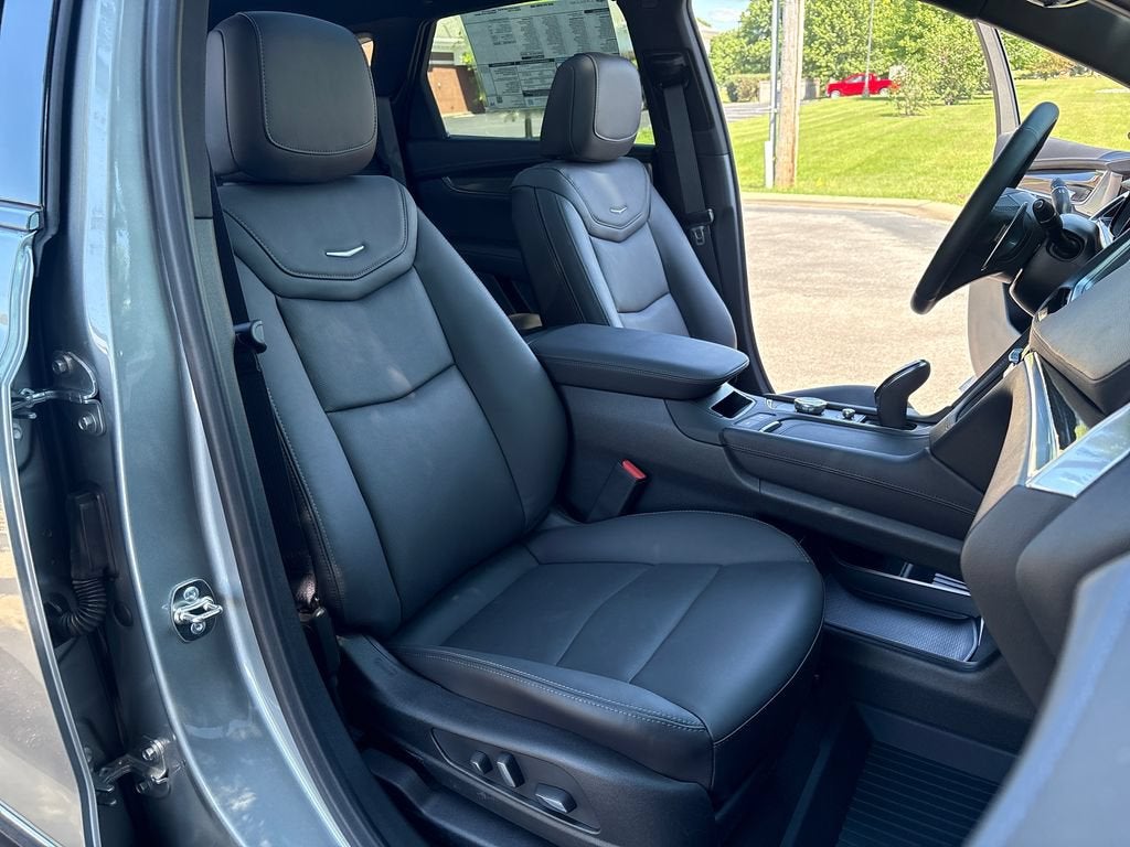 2026 Cadillac XT5 Sport