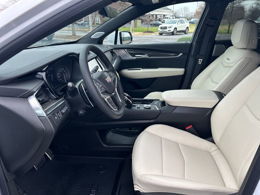 2026 Cadillac XT5 Sport