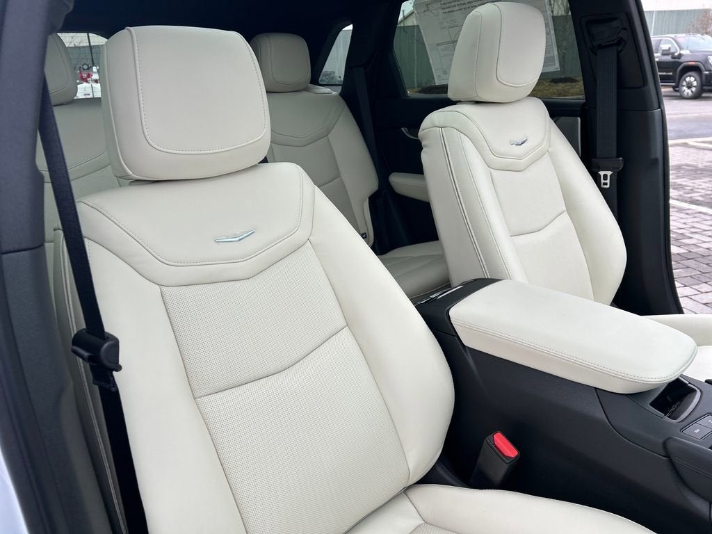 2026 Cadillac XT5 Sport