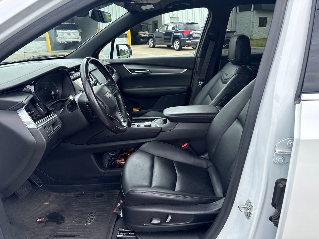 2022 Cadillac XT6 Luxury