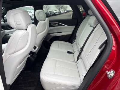 2025 Cadillac LYRIQ Luxury 2