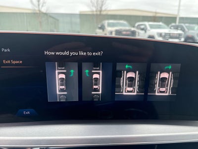 2025 Cadillac LYRIQ Luxury 2