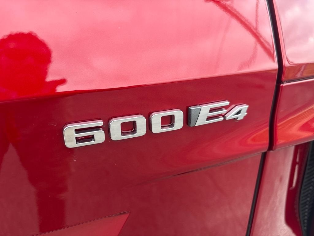 2025 Cadillac LYRIQ Luxury 2