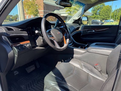 2019 Cadillac Escalade Luxury