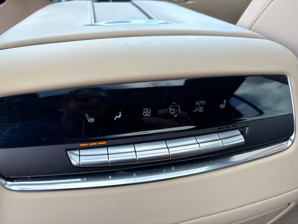 2021 Cadillac Escalade ESV Premium Luxury