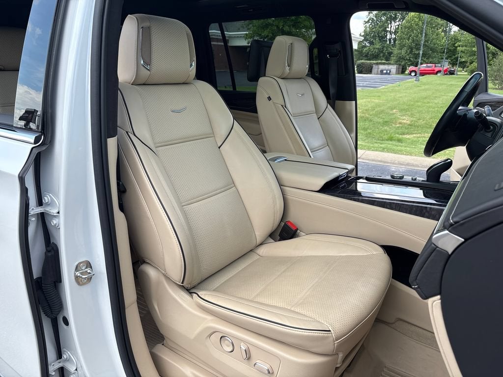 2021 Cadillac Escalade ESV Premium Luxury
