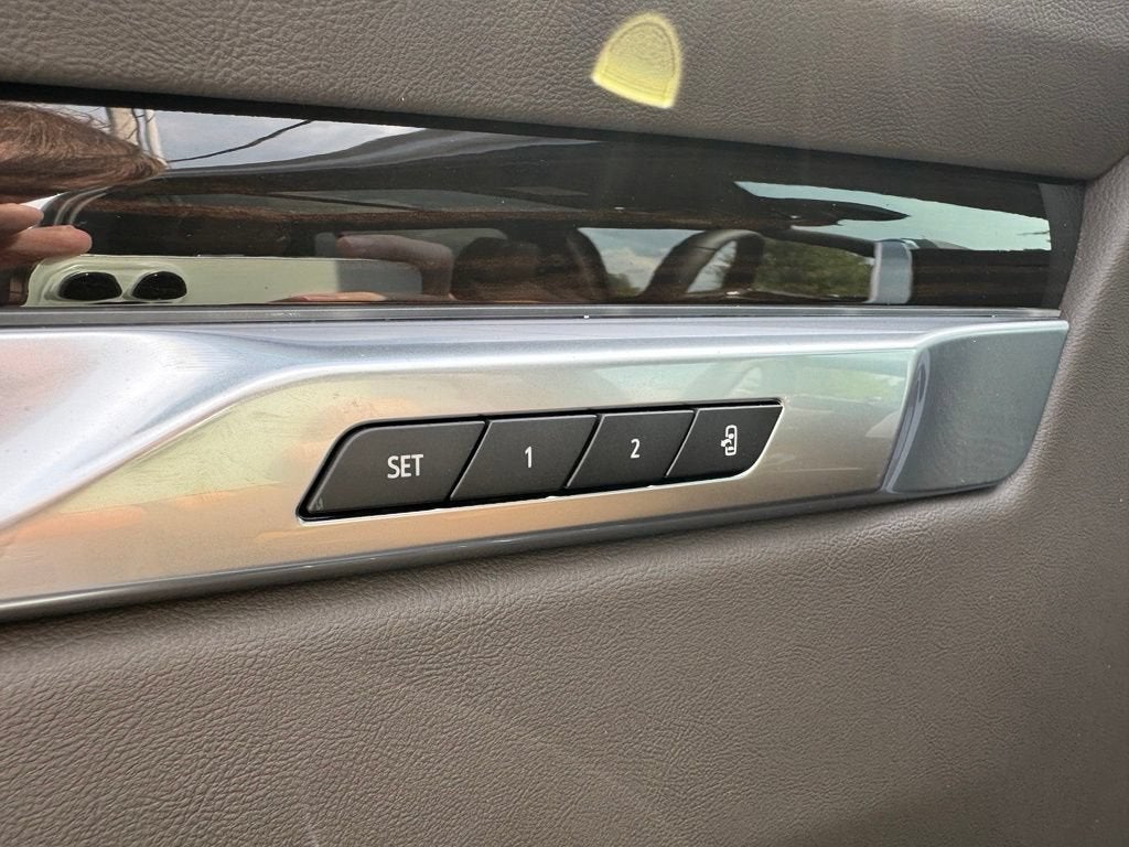 2026 Cadillac Escalade Luxury - Photo 11