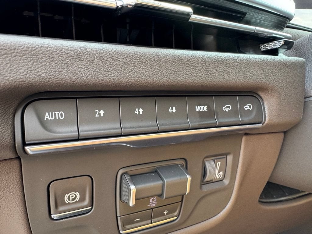 2026 Cadillac Escalade Luxury - Photo 13