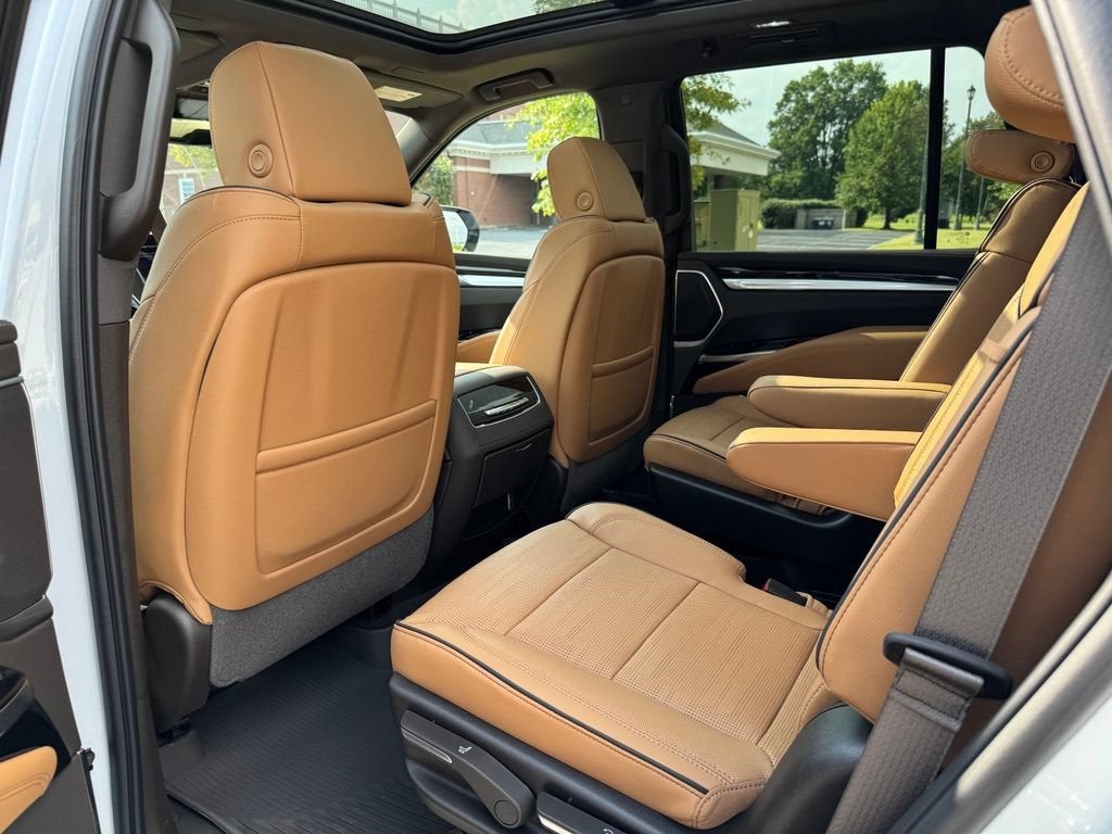 2026 Cadillac Escalade Luxury