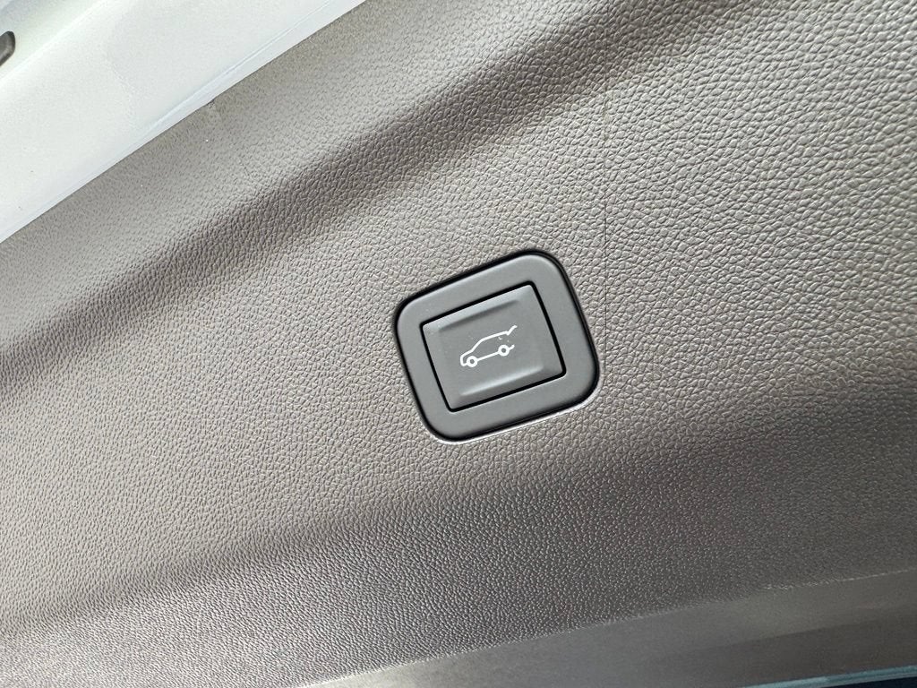 2026 Cadillac Escalade Luxury - Photo 30