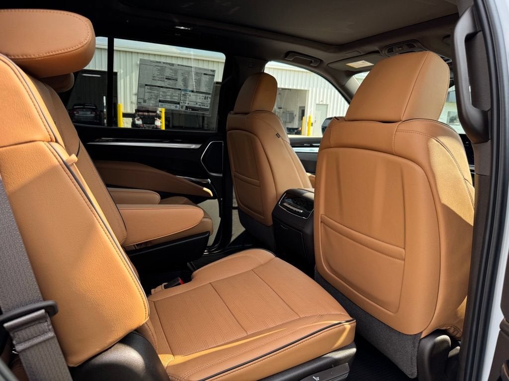 2026 Cadillac Escalade Luxury - Photo 31