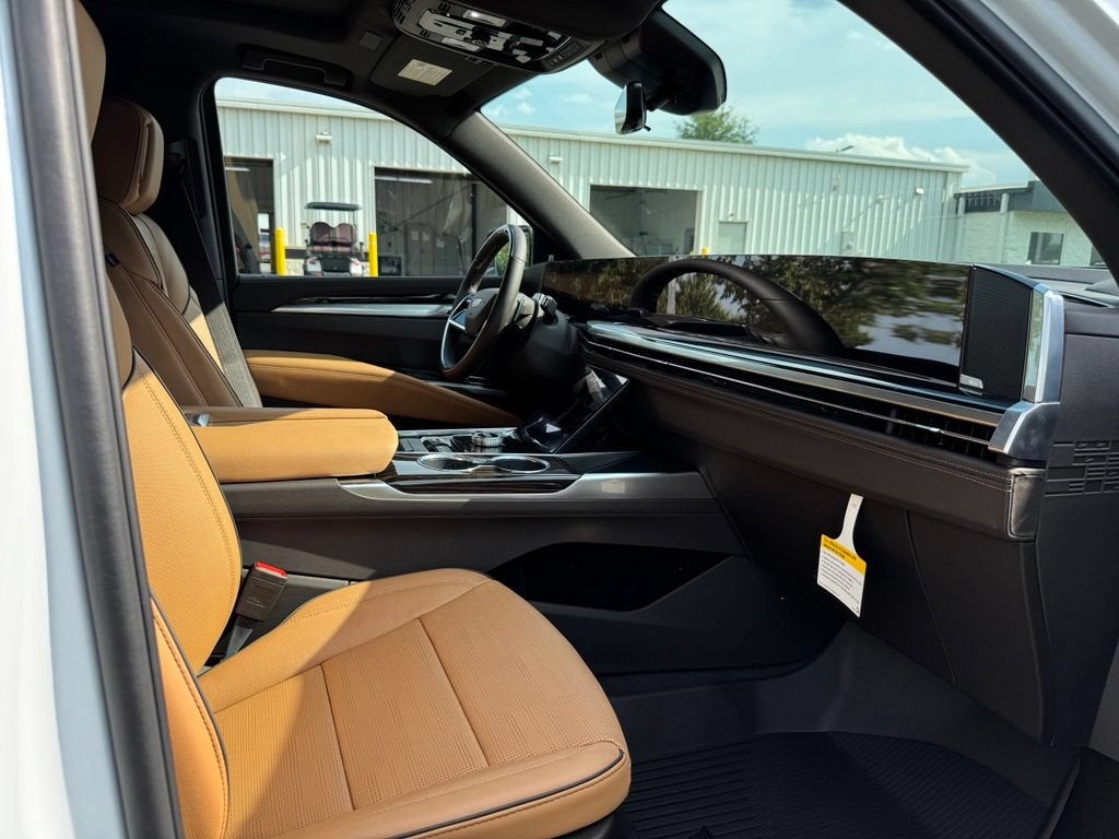 2026 Cadillac Escalade Luxury - Photo 32