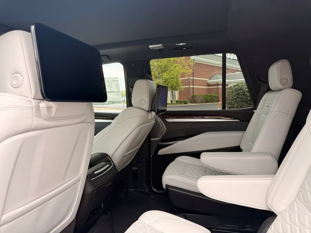 2026 Cadillac Escalade Platinum Luxury