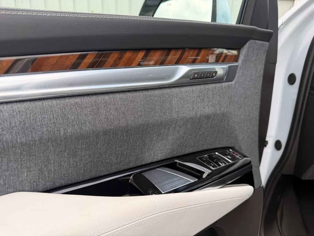 2026 Cadillac Escalade Platinum Luxury