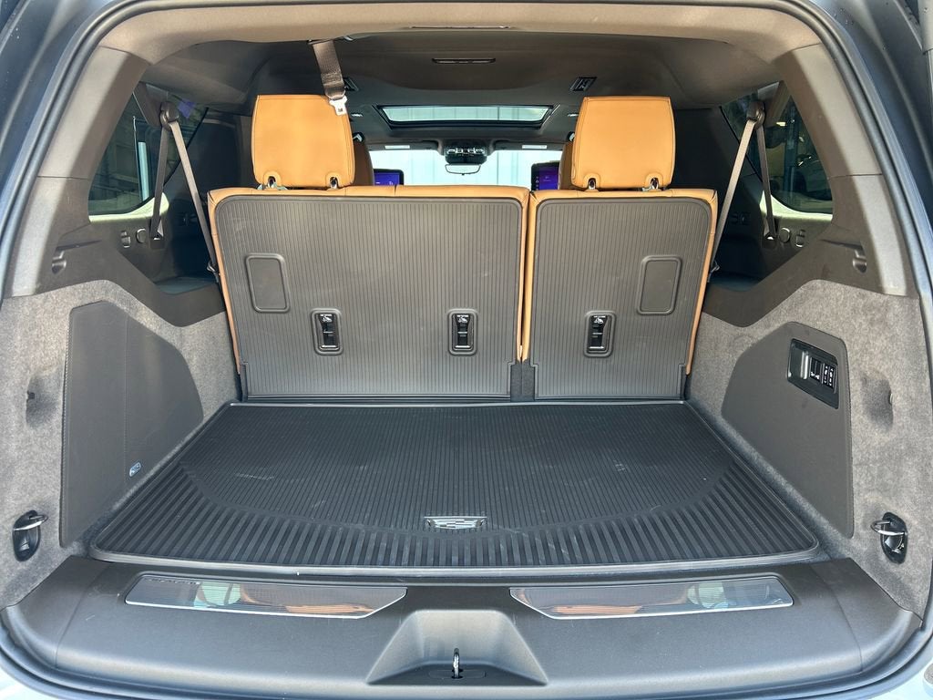 2026 Cadillac Escalade ESV Luxury