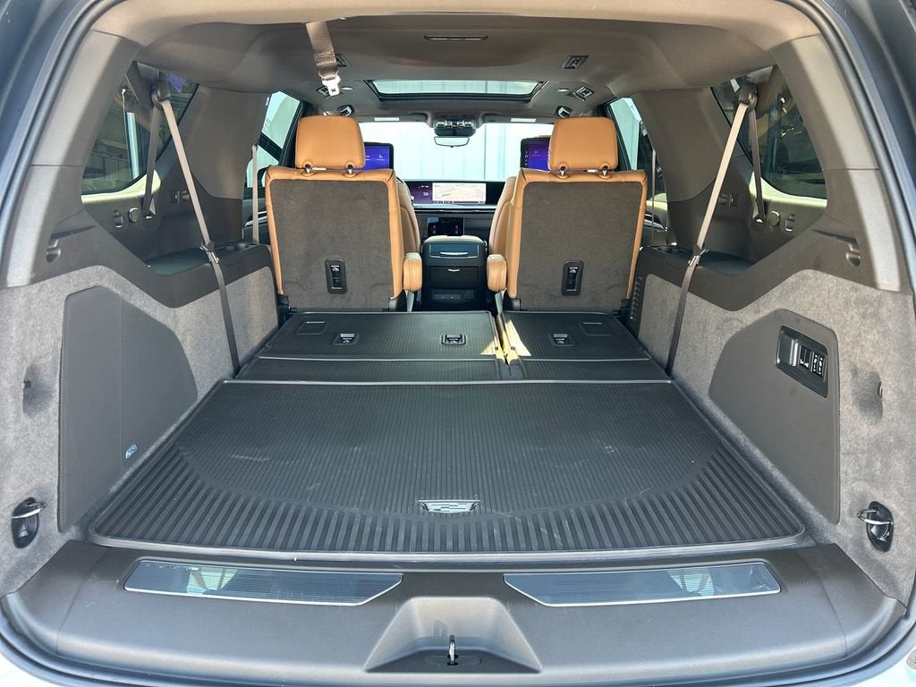 2026 Cadillac Escalade ESV Luxury