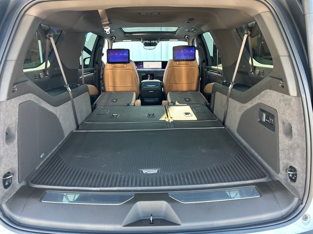 2026 Cadillac Escalade ESV Luxury