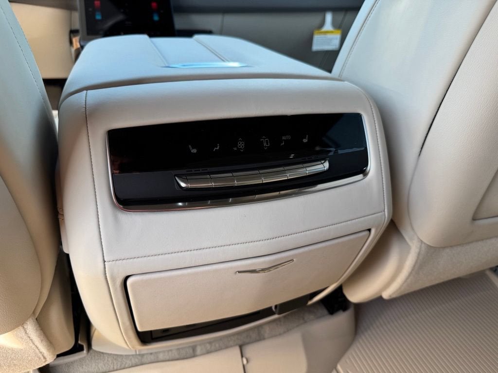 2026 Cadillac Escalade ESV Platinum Luxury
