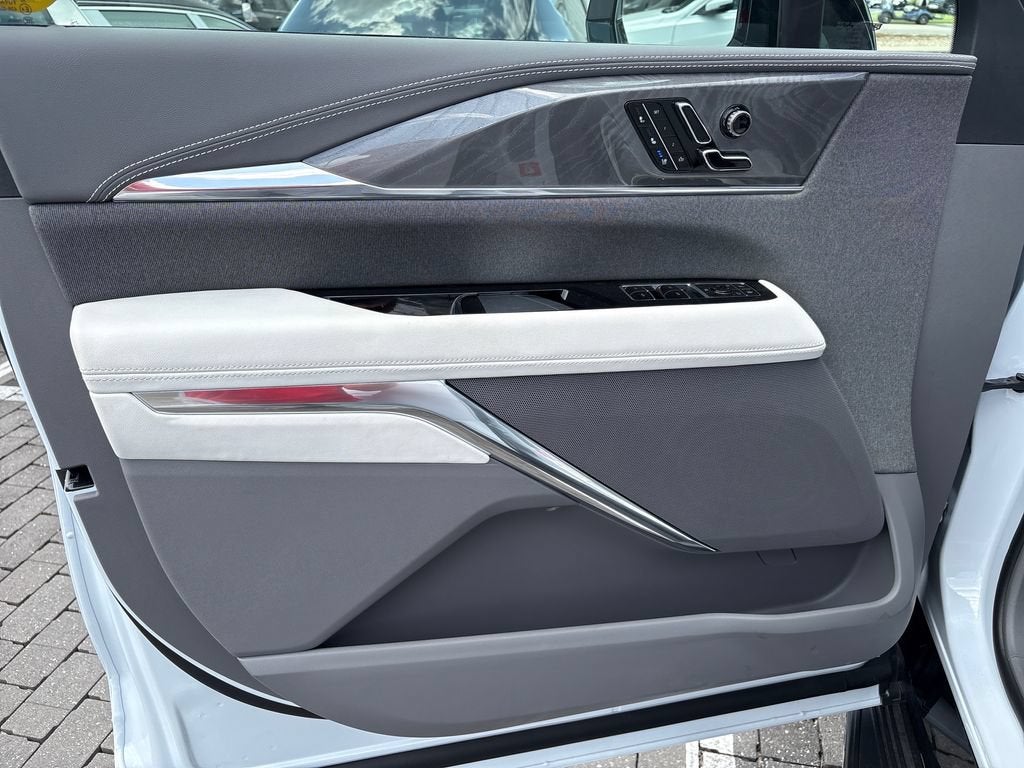 2026 Cadillac ESCALADE IQ Sport