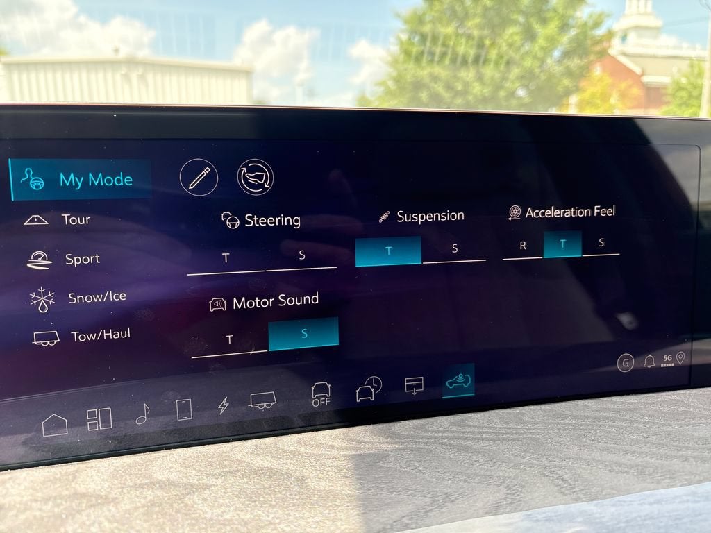 2026 Cadillac ESCALADE IQ Sport