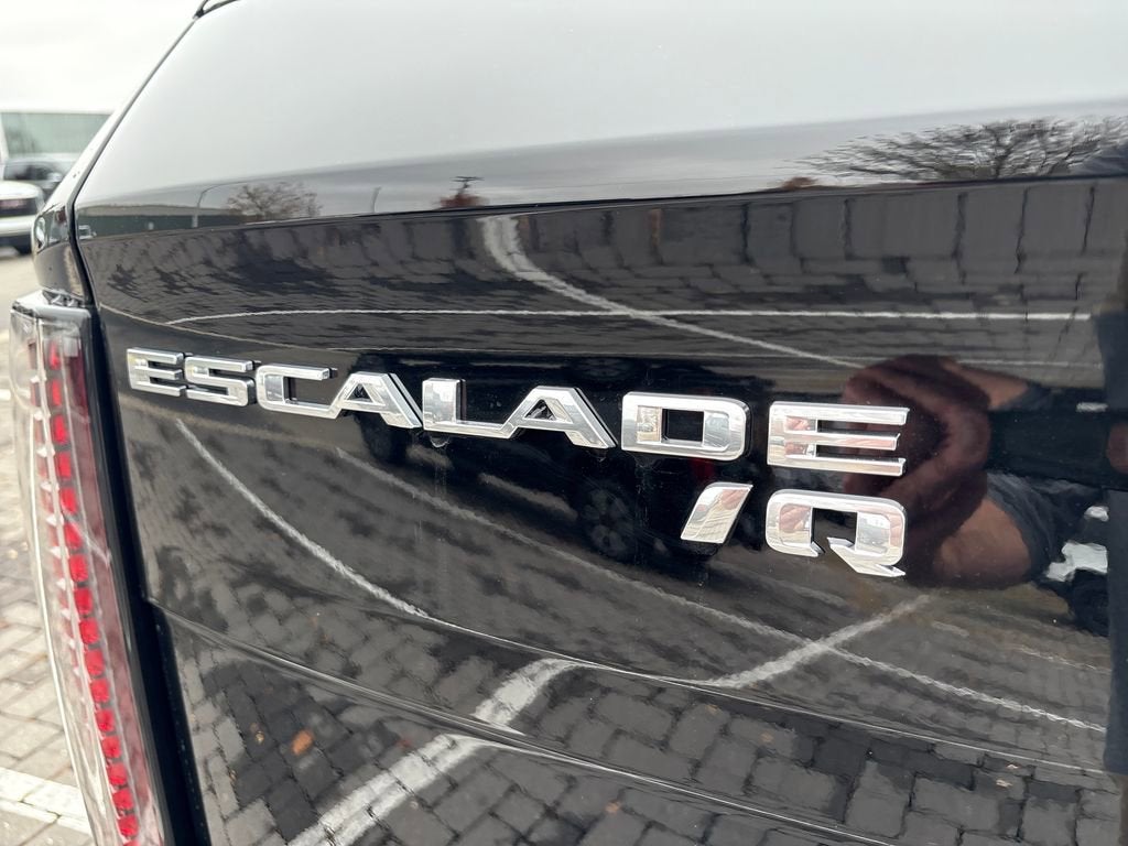 2026 Cadillac ESCALADE IQ Sport