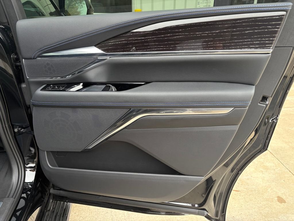 2026 Cadillac ESCALADE IQ Sport