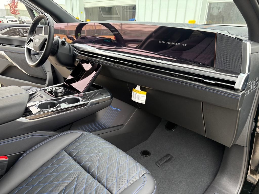 2026 Cadillac ESCALADE IQ Sport