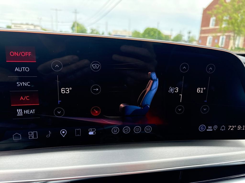 2026 Cadillac LYRIQ V-Series Premium