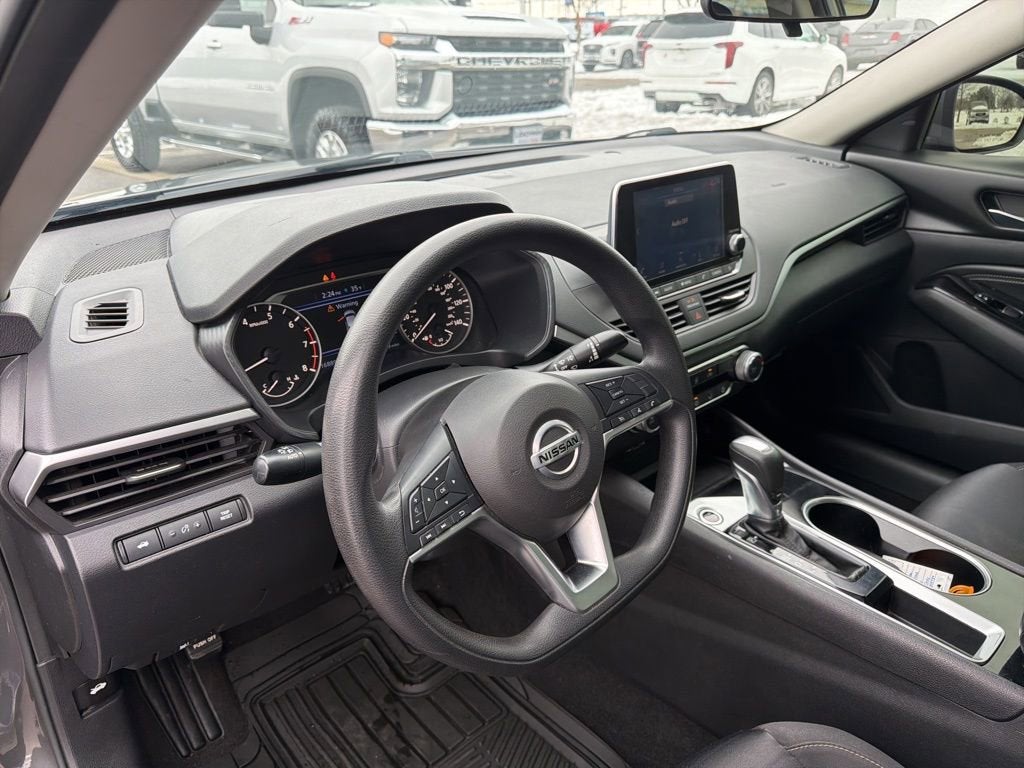 2021 Nissan Altima 2.5 SV