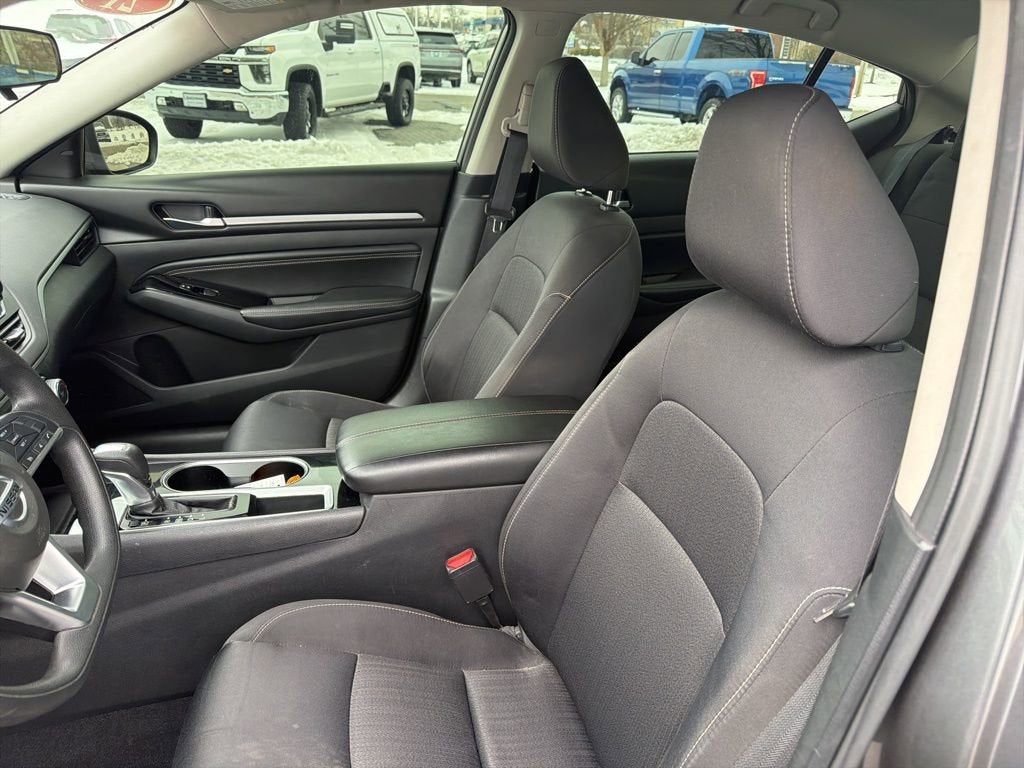 2021 Nissan Altima 2.5 SV